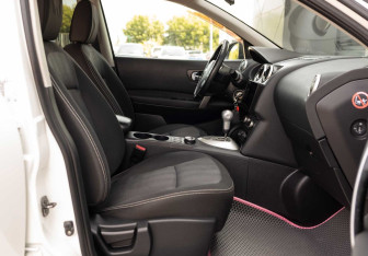 Подержанный автомобиль Nissan Qashqai 2011 года (19 фото)