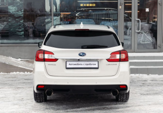 Подержанный автомобиль Subaru Levorg 2019 года (6 фото)