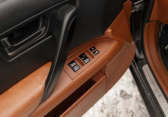 Подержанный автомобиль Infiniti FX 2003 года (15 фото)