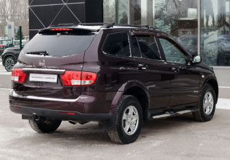 Подержанный автомобиль SsangYong Kyron 2008 года (5 фото)