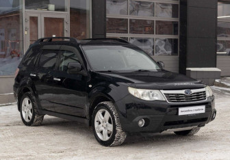 Подержанный автомобиль Subaru Forester Suv 2008 года (3 фото)