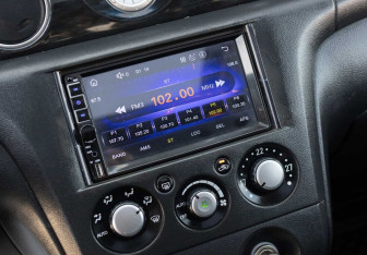 Подержанный автомобиль Mitsubishi Outlander 2004 года (14 фото)