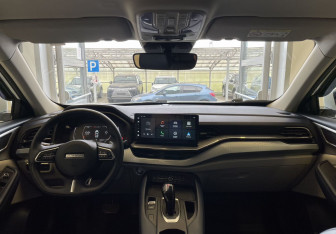 Подержанный автомобиль Haval F7 2022 года (10 фото)