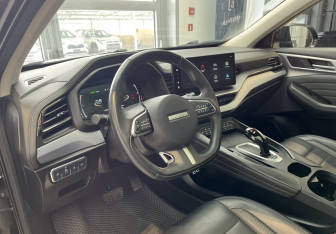 Подержанный автомобиль Haval F7 2022 года (14 фото)