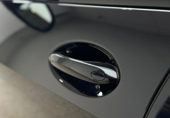 Подержанный автомобиль BMW X7 2019 года (12 фото)