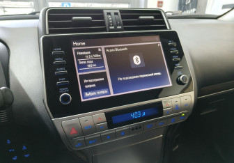 Подержанный автомобиль Toyota Land Cruiser Prado 2021 года (15 фото)