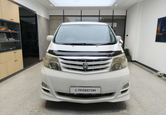 Подержанный автомобиль Toyota Alphard 2008 года (3 фото)