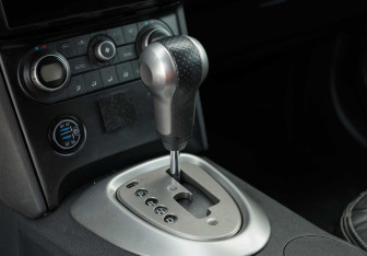 Подержанный автомобиль Nissan Qashqai 2009 года (15 фото)