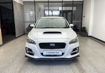 Подержанный автомобиль Subaru Levorg 2014 года (2 фото)
