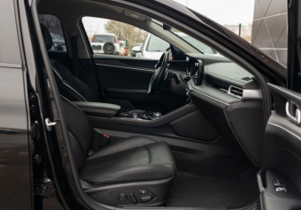 Подержанный автомобиль Kia K5 2020 года (22 фото)