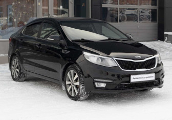 Подержанный автомобиль Kia Rio Sedan 2017 года (3 фото)