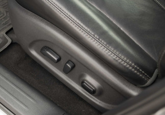 Подержанный автомобиль Nissan Pathfinder 2016 года (19 фото)