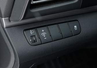 Подержанный автомобиль Hyundai Elantra Sedan 2019 года (17 фото)