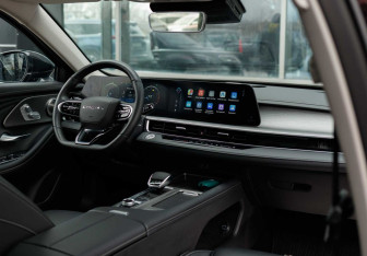 Подержанный автомобиль Chery Arrizo 8 2023 года (10 фото)