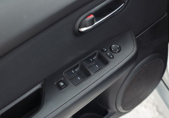 Подержанный автомобиль Mazda 6 Sedan 2010 года (16 фото)