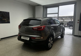 Подержанный автомобиль Kia Sportage 2012 года (4 фото)