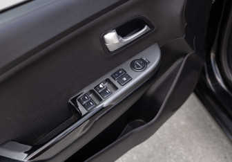 Подержанный автомобиль Kia Rio Sedan 2016 года (16 фото)