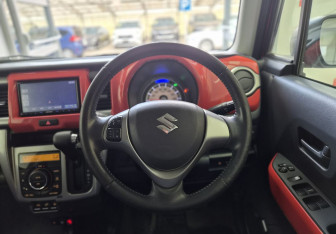 Подержанный автомобиль Suzuki Hustler 2015 года (9 фото)