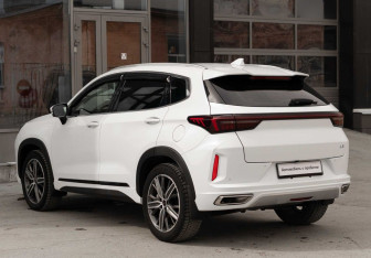 Подержанный автомобиль Exeed LX 2022 года (7 фото)
