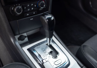 Подержанный автомобиль Chevrolet Epica 2010 года (15 фото)