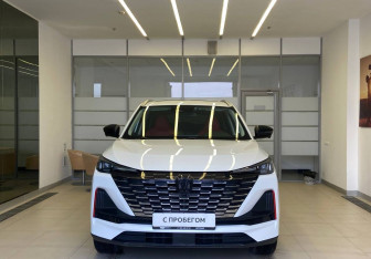 Подержанный автомобиль Changan CS55PLUS 2023 года (3 фото)