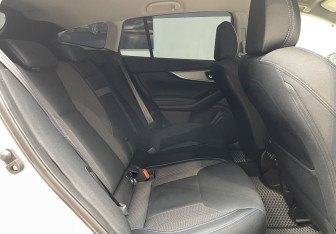 Подержанный автомобиль Subaru Levorg 2023 года (8 фото)