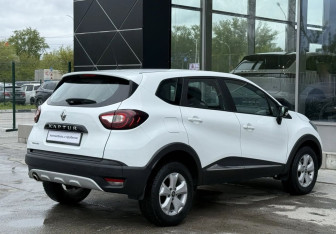 Подержанный автомобиль Renault Kaptur 2019 года (5 фото)