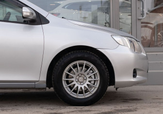 Подержанный автомобиль Toyota Corolla Wagon 2007 года (9 фото)