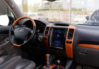 Подержанный автомобиль Lexus GX 2003 года (10 фото)