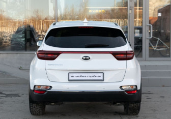 Подержанный автомобиль Kia Sportage 2019 года (6 фото)