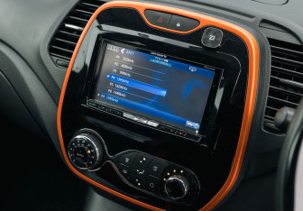 Подержанный автомобиль Renault Captur 2013 года (13 фото)