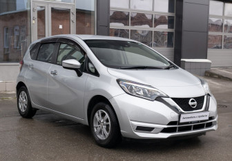 Подержанный автомобиль Nissan Note 2018 года (3 фото)