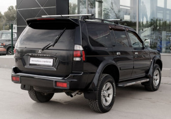 Подержанный автомобиль Mitsubishi Pajero Sport 2007 года (5 фото)