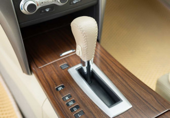 Подержанный автомобиль Nissan Teana 2012 года (16 фото)