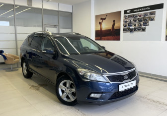 Подержанный автомобиль Kia Ceed Wagon 2011 года (4 фото)