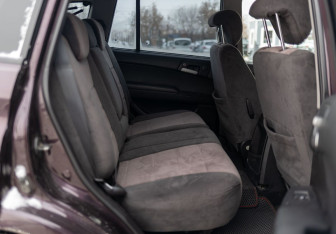 Подержанный автомобиль SsangYong Kyron 2008 года (19 фото)