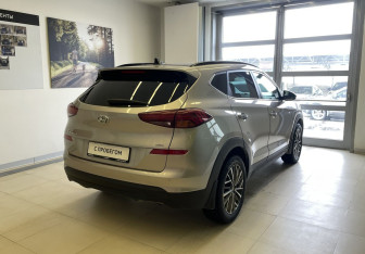 Подержанный автомобиль Hyundai Tucson 2018 года (4 фото)