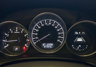 Подержанный автомобиль Mazda CX-5 2015 года (9 фото)