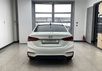 Подержанный автомобиль Hyundai Solaris Sedan 2018 года (5 фото)