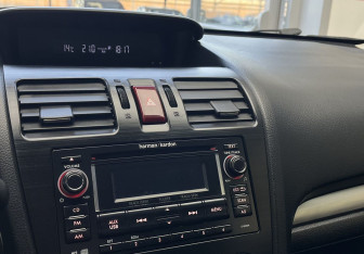 Подержанный автомобиль Subaru Impreza Hatchback 2012 года (12 фото)