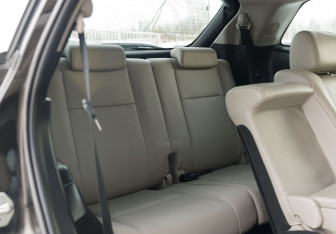 Подержанный автомобиль Mazda CX-9 2008 года (20 фото)