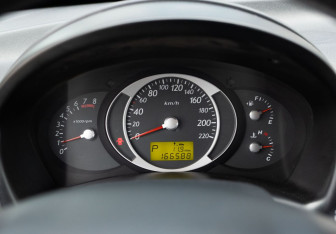 Подержанный автомобиль Hyundai Tucson 2008 года (12 фото)