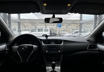 Подержанный автомобиль Nissan Sentra Sedan 2015 года (9 фото)