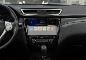 Подержанный автомобиль Nissan X-Trail 2016 года (14 фото)