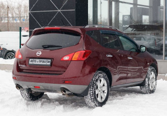 Подержанный автомобиль Nissan Murano Suv 2010 года (5 фото)