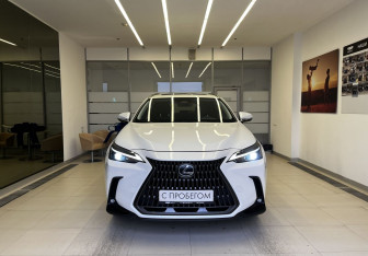 Подержанный автомобиль Lexus NX 2021 года (2 фото)