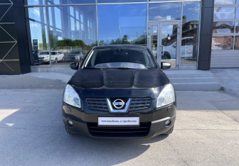 Подержанный автомобиль Nissan Qashqai 2008 года (2 фото)
