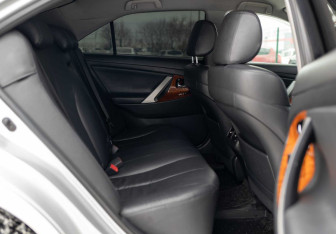 Подержанный автомобиль Toyota Camry Sedan 2007 года (19 фото)