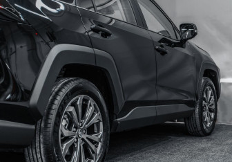 Новый Toyota RAV4 2025 (8 фото)