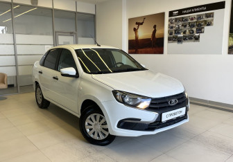 Подержанный автомобиль LADA (ВАЗ) Granta Sedan 2019 года (3 фото)